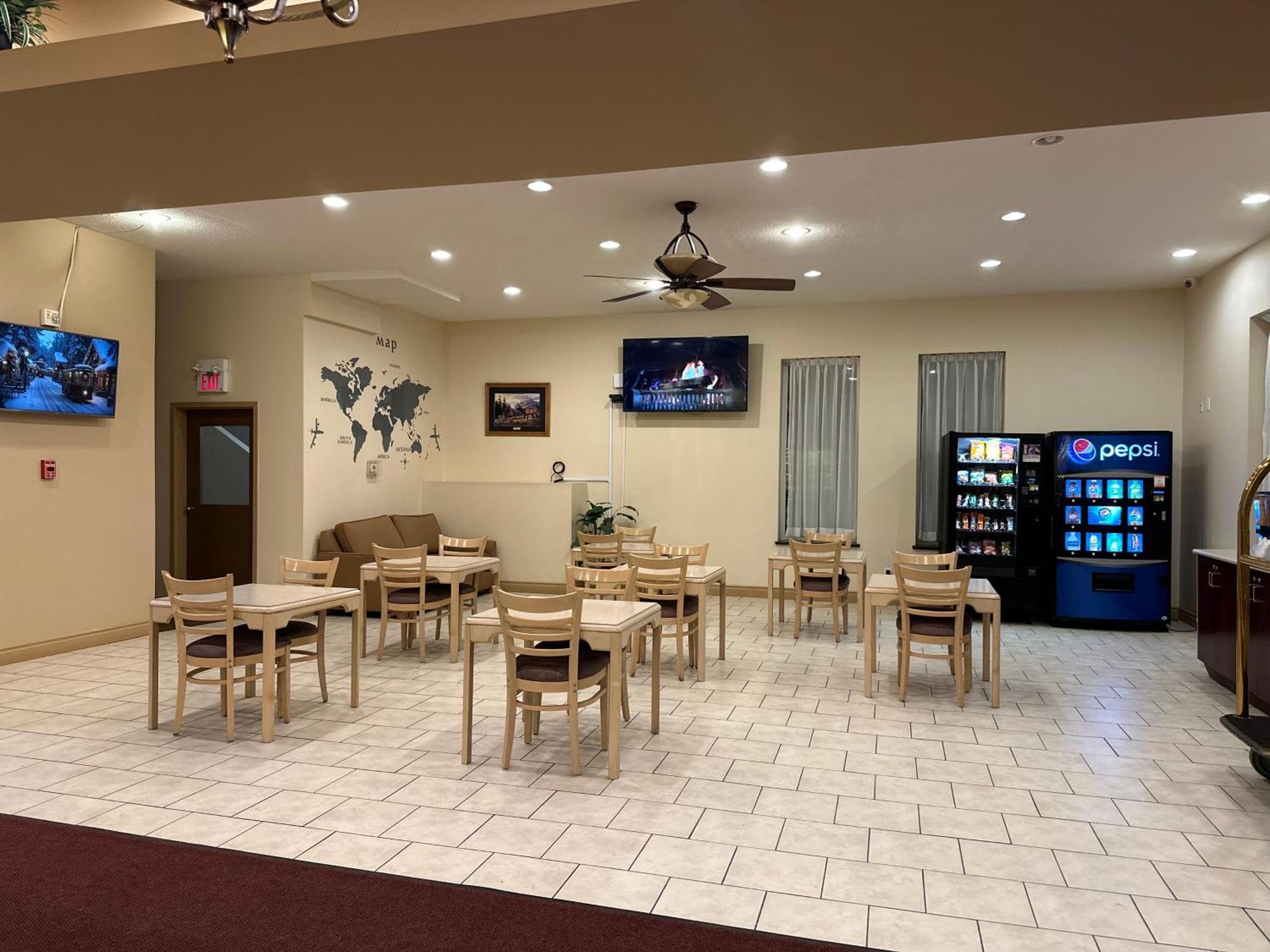 Lone Star Hotel North Battleford Bagian luar foto