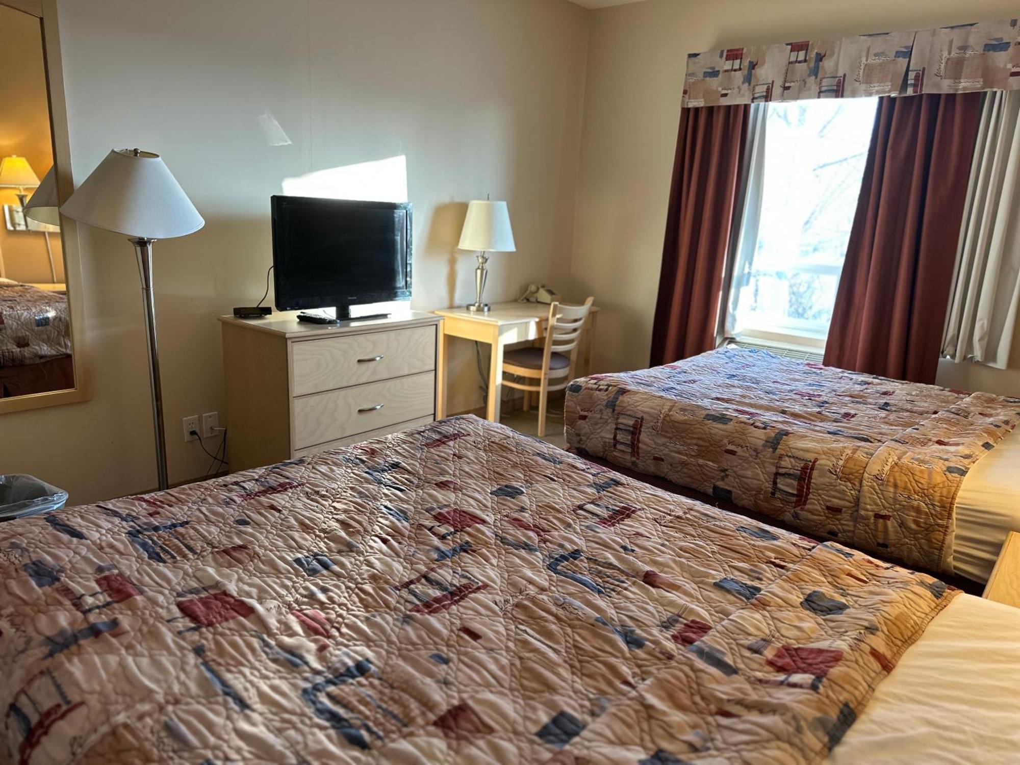 Lone Star Hotel North Battleford Bagian luar foto