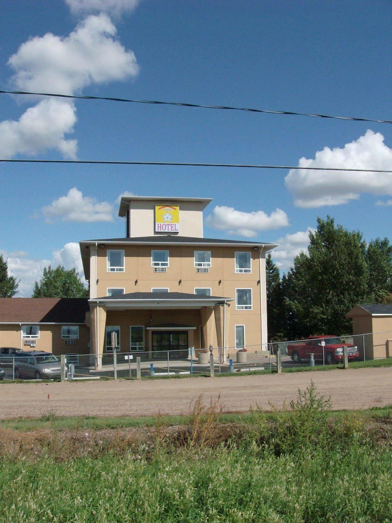 Lone Star Hotel North Battleford Bagian luar foto